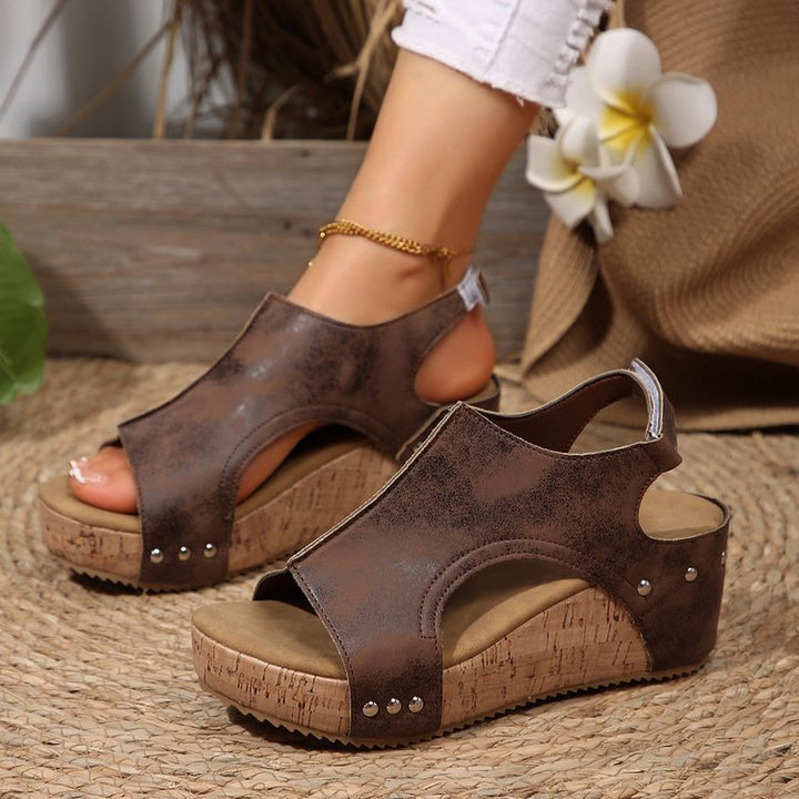 Dame Plateau sandaler med elegant kork hæl og åben tå område Stilla