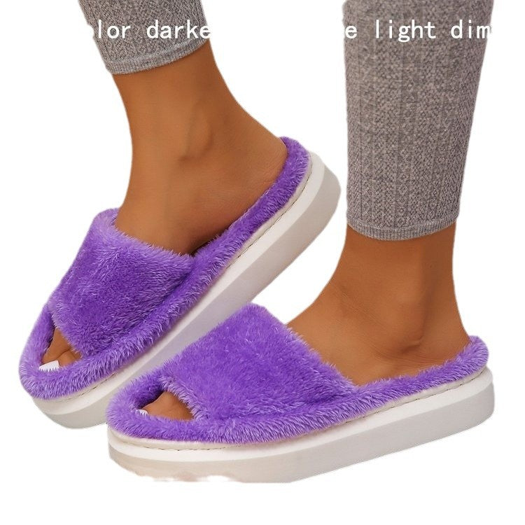 Dame fluffy pantofler med innovativt remdesign og skridsikker sål Stilla