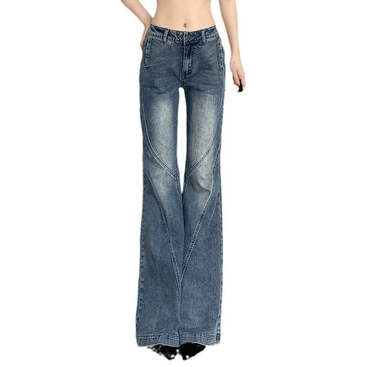 Dame flared jeans i individuel vintage-look med skandinavisk flair Skovae