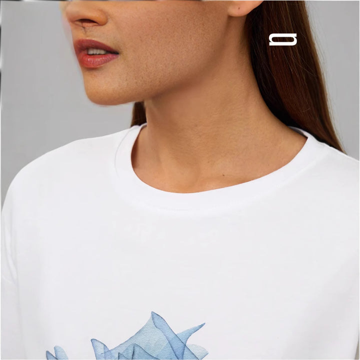 Dame T-shirt med stilfuldt og kunstnerisk floralmønster Stilla