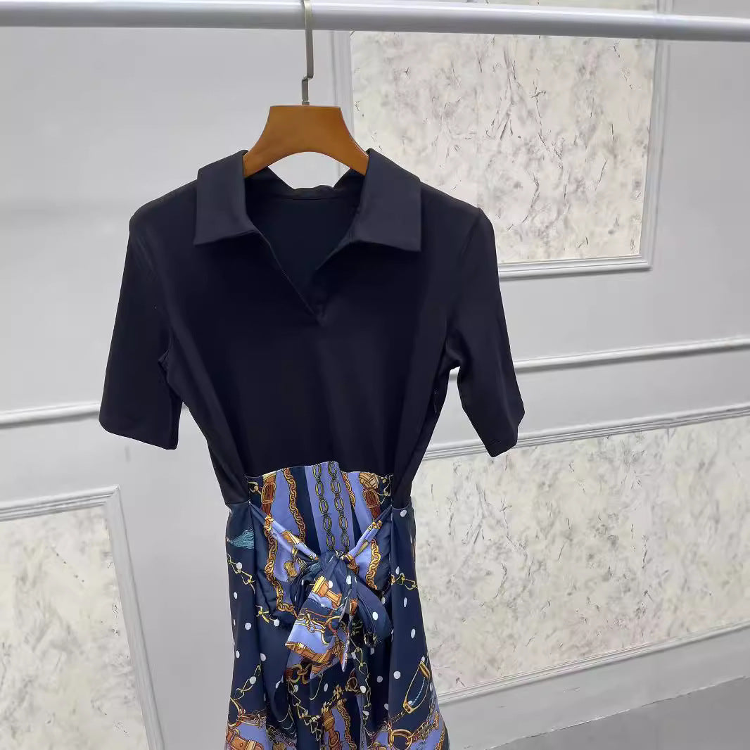 Dame Poloshirt-kjole med elegante bånd og moderigtige knude Stilla