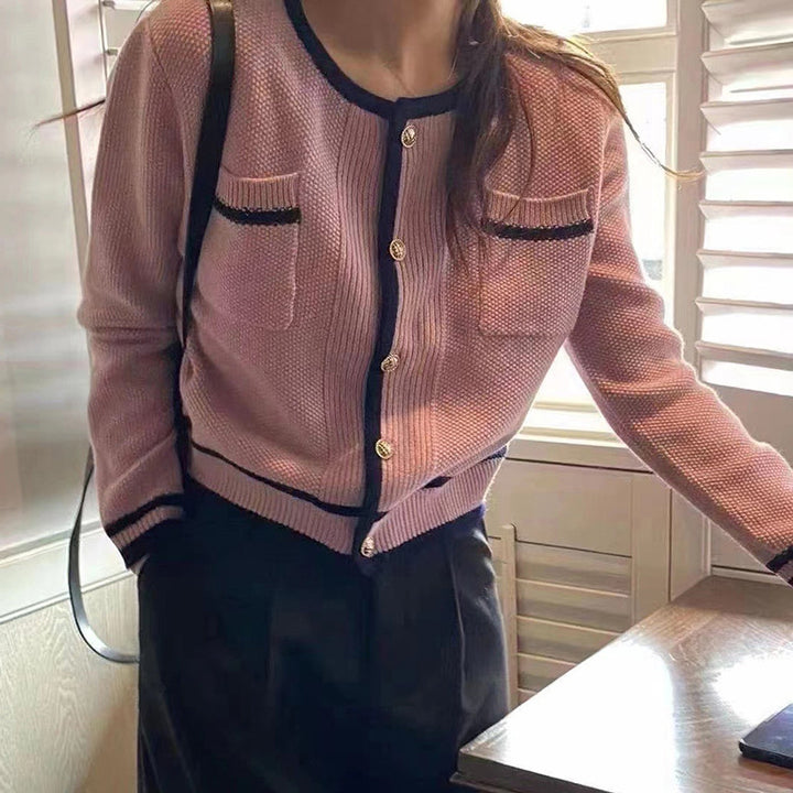 Femme Boutique-inspirerede Knap-Cardigan Stilla