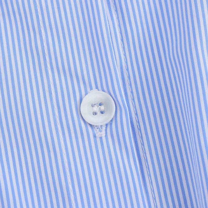 Femme Button-Up Utility Kjole med justerbar snor i taljen Stilla