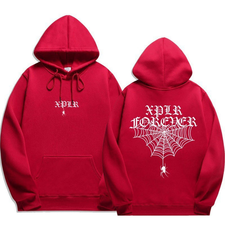 Kvinders hoodie med seje grafiske prints og kængurulomme Skovae