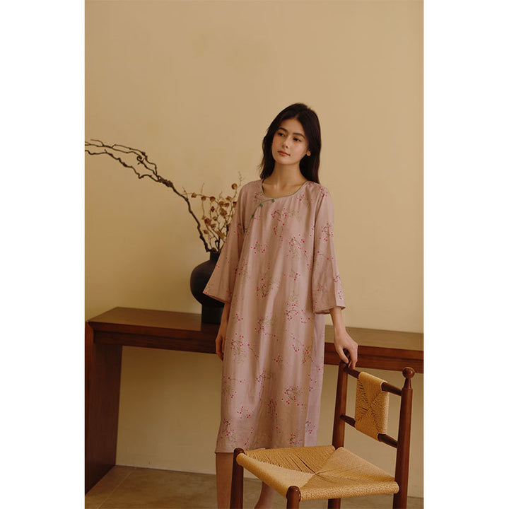 Dame Pyjama-sæt med blomstret design og behagelige, åndbare stofegenskaber Stilla