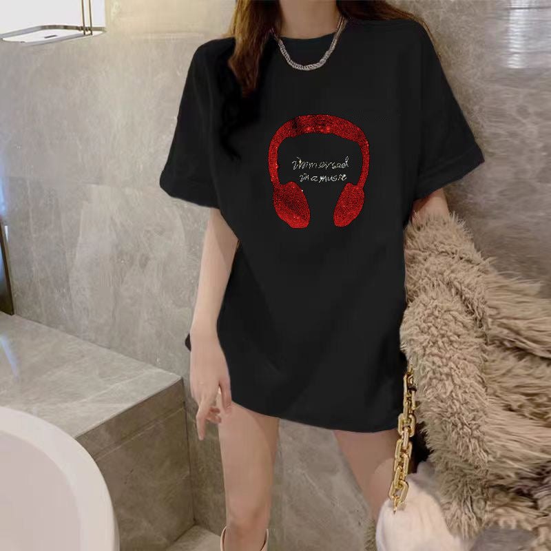 Dame T-shirt med kreativ hovedtelefon-design og funklende skrift Stilla