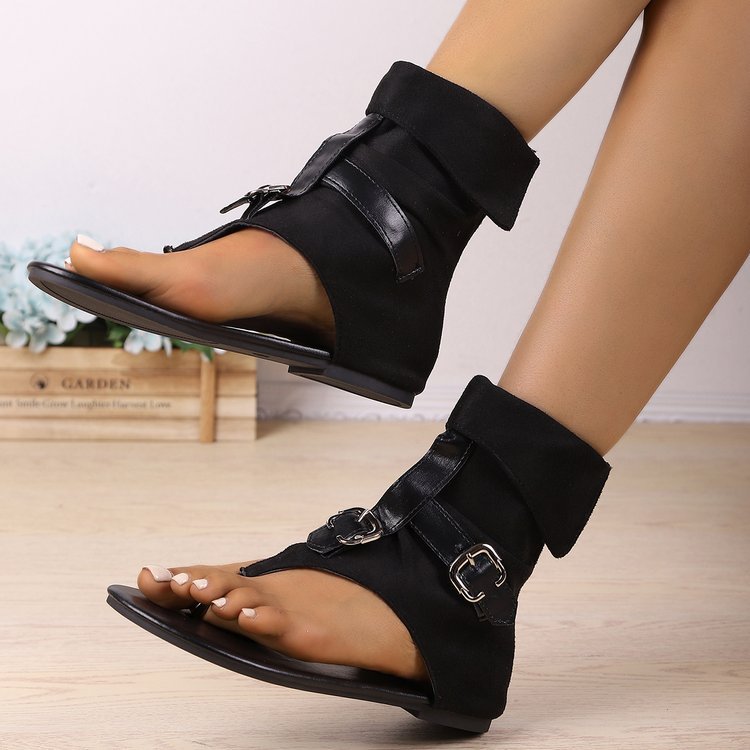 Dame sandaler i elegant design med unik remlås Stilla