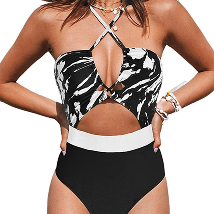 Dame én-delt badedragt med raffineret cut-out design og justerbare stropper Stilla