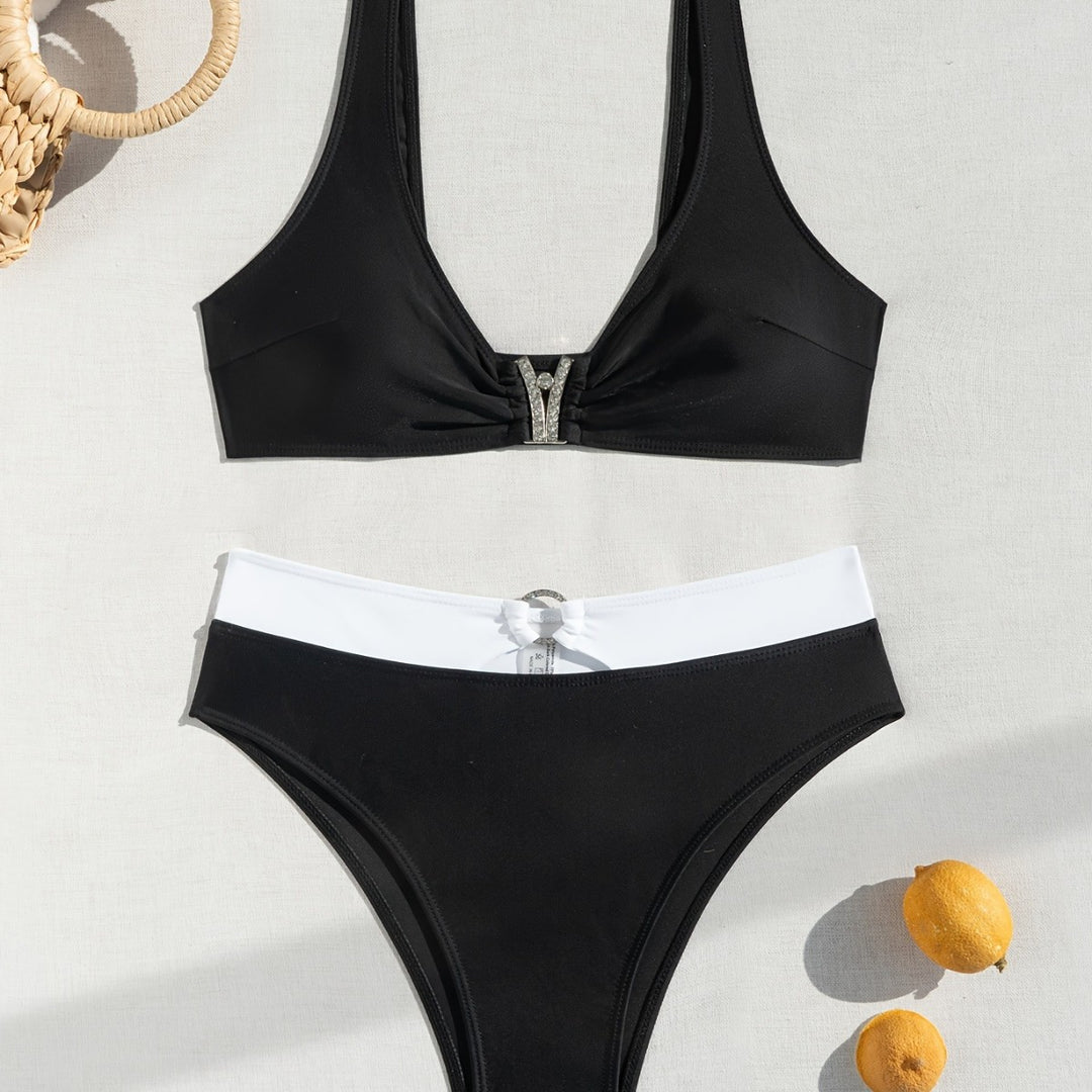 Dame bikini med moderne ringdetalje og raffineret snit Stilla