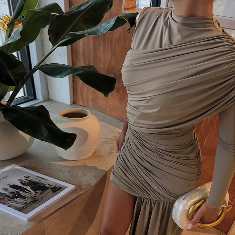 Kvinders elegante omslagkjole med asymmetrisk snit og lange ærmer Skovae