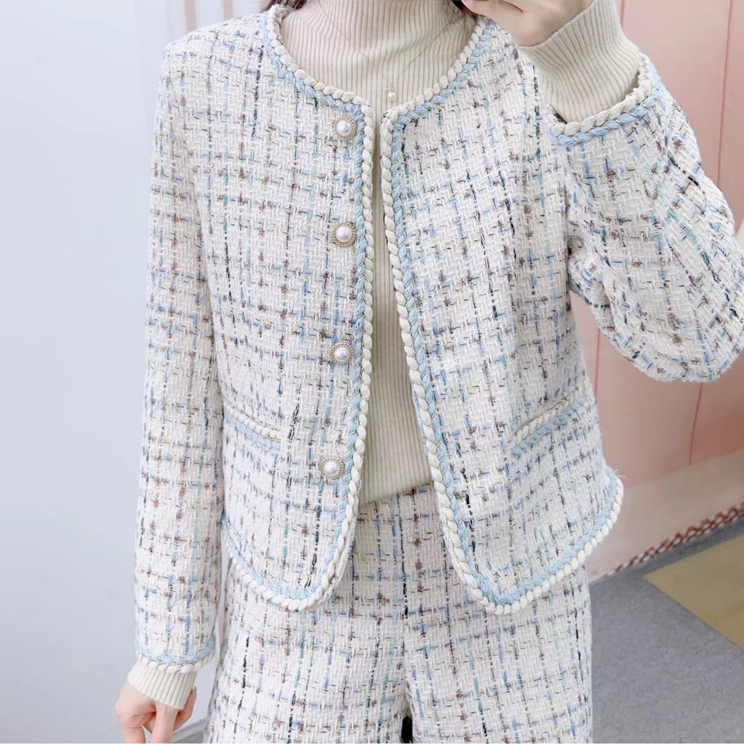 Dame Struktureret Tweed-Blazer med elegante knapdetaljer og raffineret afslutning Stilla
