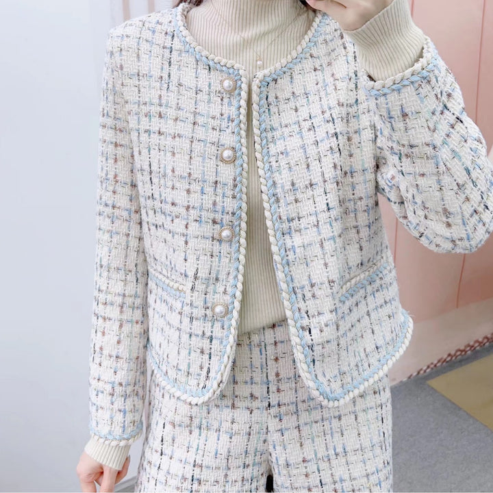 Dame Struktureret Tweed-Blazer med elegante knapdetaljer og raffineret afslutning Stilla