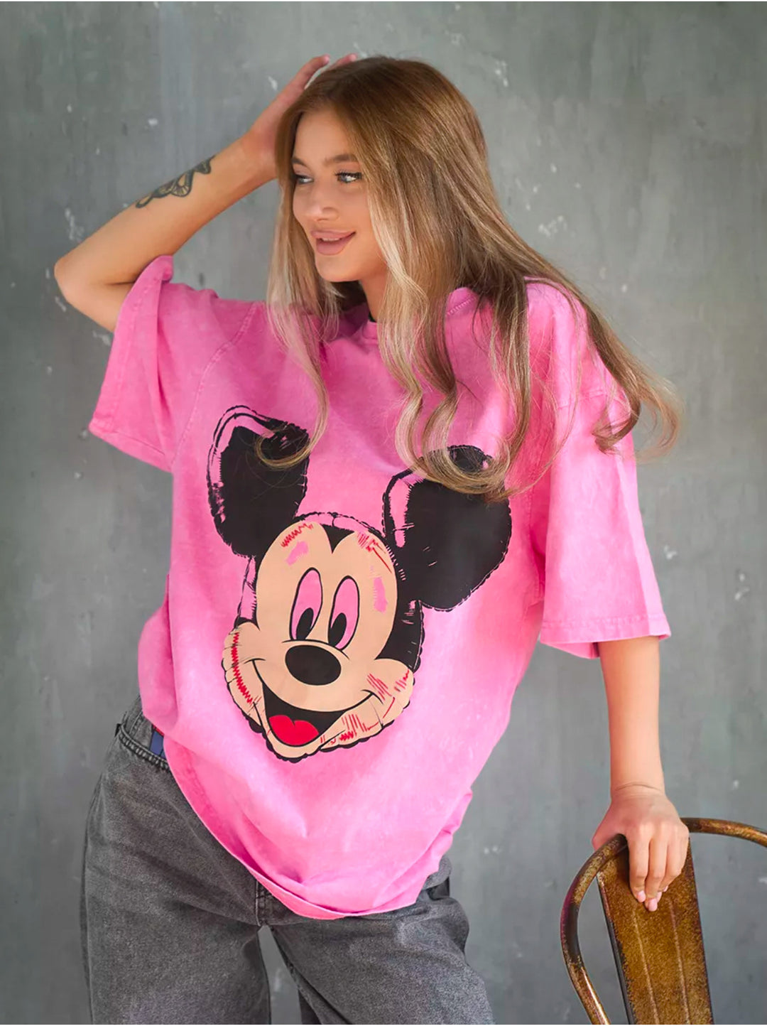 Dame oversized T-shirt med nostalgisk Mickey Mouse tryk og afslappet snit Stilla