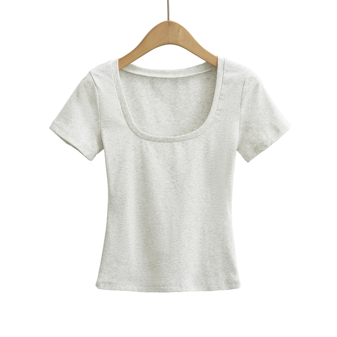 Dame tætsiddende T-shirt med rund halsudskæring og kortærmet design Stilla