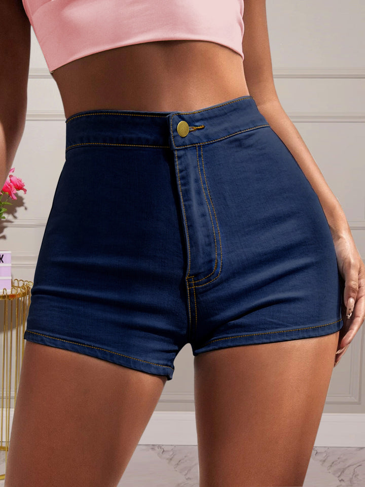 Dame figursyede High-Waist Shorts med knapdetaljer og afslappet design Stilla