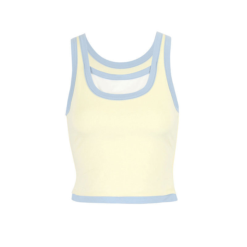 Dame Sporty Crop Top med unik snit og dobbelt stropdesign Skovae