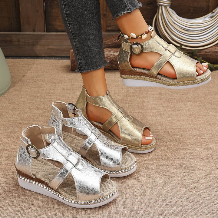 Dame sandaler med fashionabelt metallic-overmateriale og ergonomisk fodseng Stilla