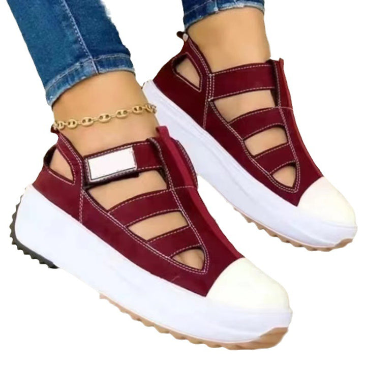 Dame Wedge-Sneaker med moderne cut-out-design og justerbar rem Stilla