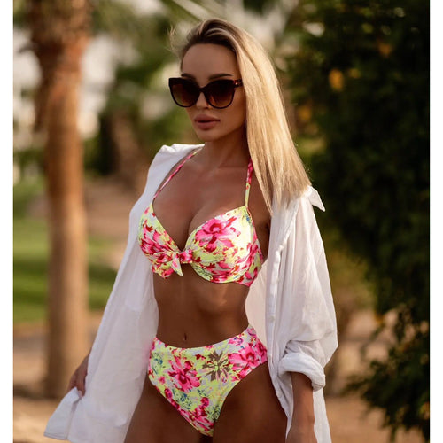 Dame bikini-sæt med blomstret snorebånd og højt taljebånd Stilla