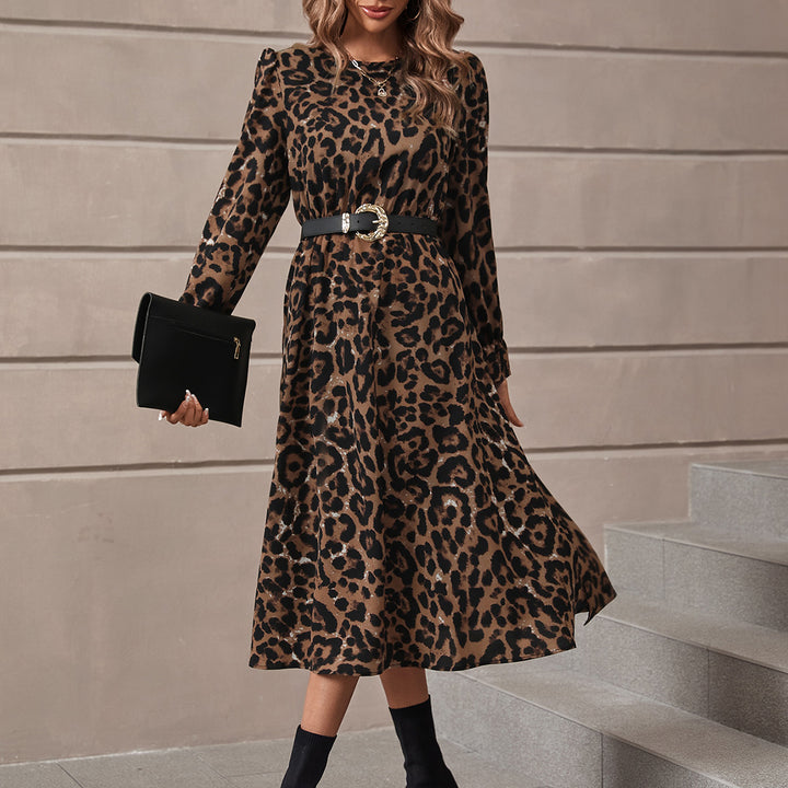 Kvinders elegante maxi kjole med moderne leopard mønster og nostalgiske puffærmer Stilla