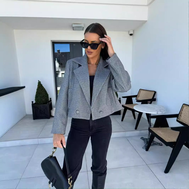 Dame moderigtig Cropped Blazer med dobbelte knapstolper og struktureret stof Stilla