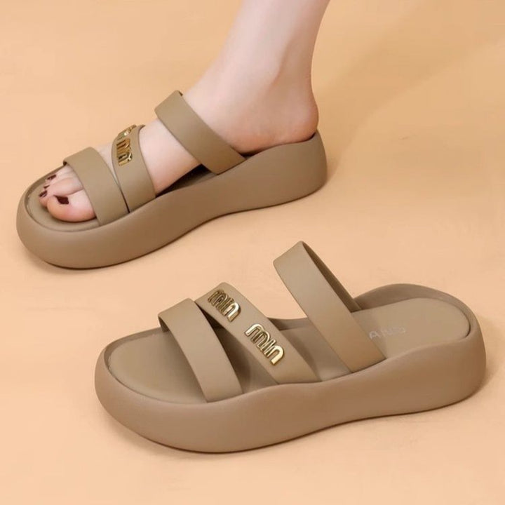 Dame komfort-sandaler med justerbare remme og moderigtigt glimmerdetalje Stilla