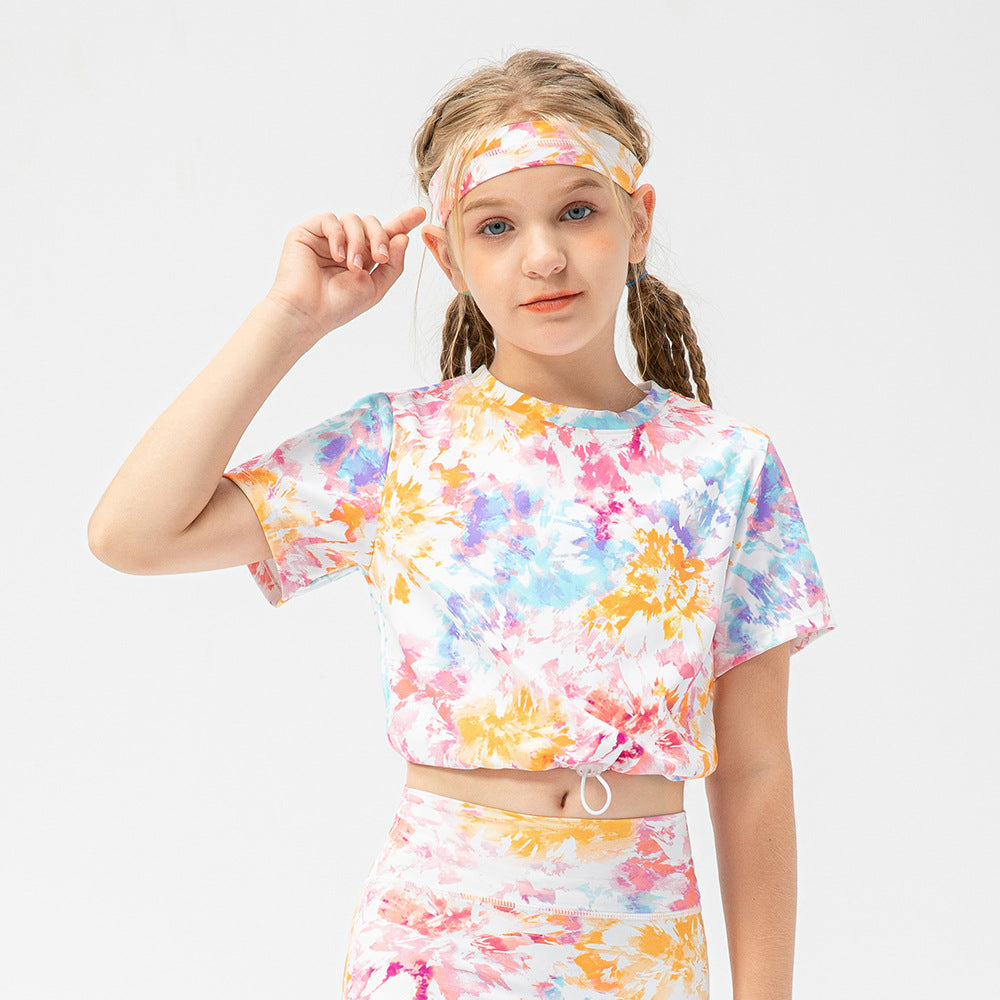 Pige Sport Crop-Top med luftig pasform og stilfuldt Tie-Dye-design Stilla