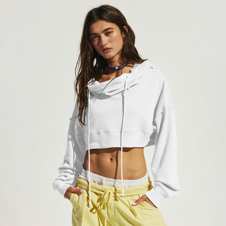 Dame cropped hættebluse med afslappet snit og funktionelle snore detaljer Stilla