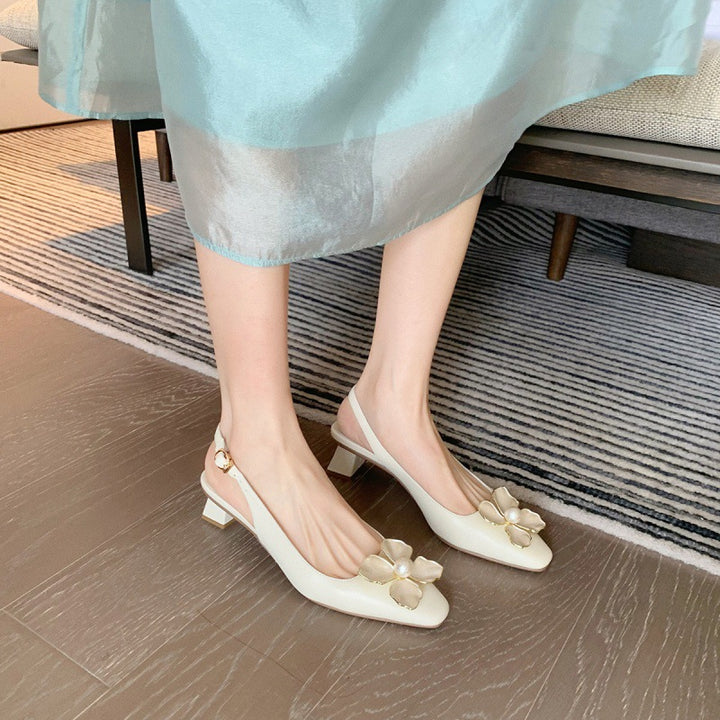 Dame Elegante Slingback Pumps med Blomster Accent Stilla