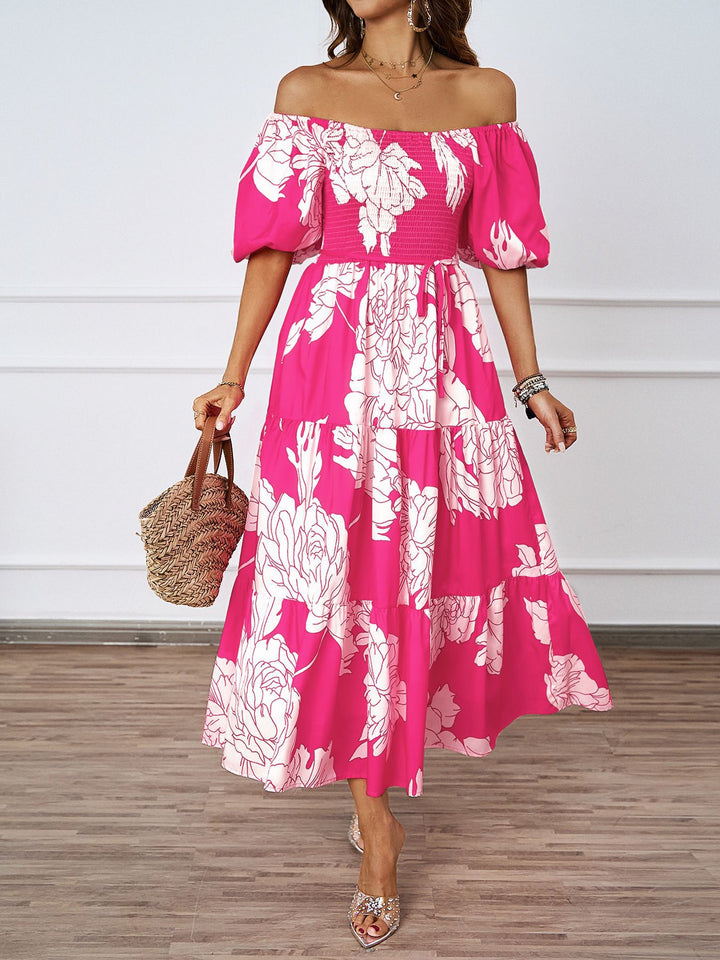 Dame sommerkjole med elegant puffærme-design og floralt mønster Stilla
