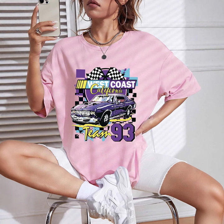Dame T-shirt med kreativt automobildesign og afslappet snit Stilla