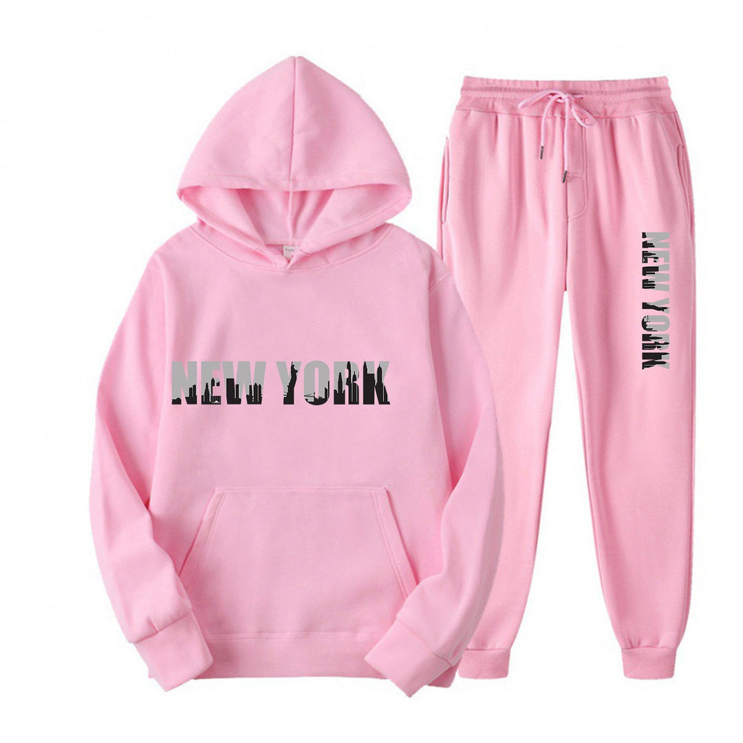 Kvindernes sporty træningsdragt med stiliseret New York print Skovae