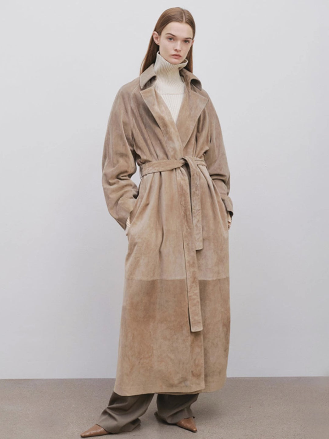 Dame Elegant og Fashionable Trench Coat Lavet af Høj- Kvalitets Suede Stilla
