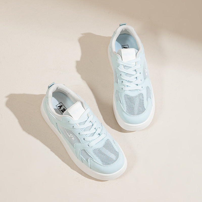 Dame Lettere og åndbare sneakers med innovativt design og skridsikkert sål Stilla