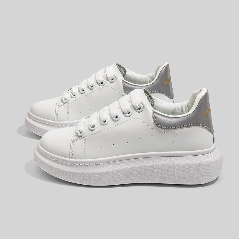 Dame Sneakers med elegant plateau sål og unik hælkonstruktion Stilla
