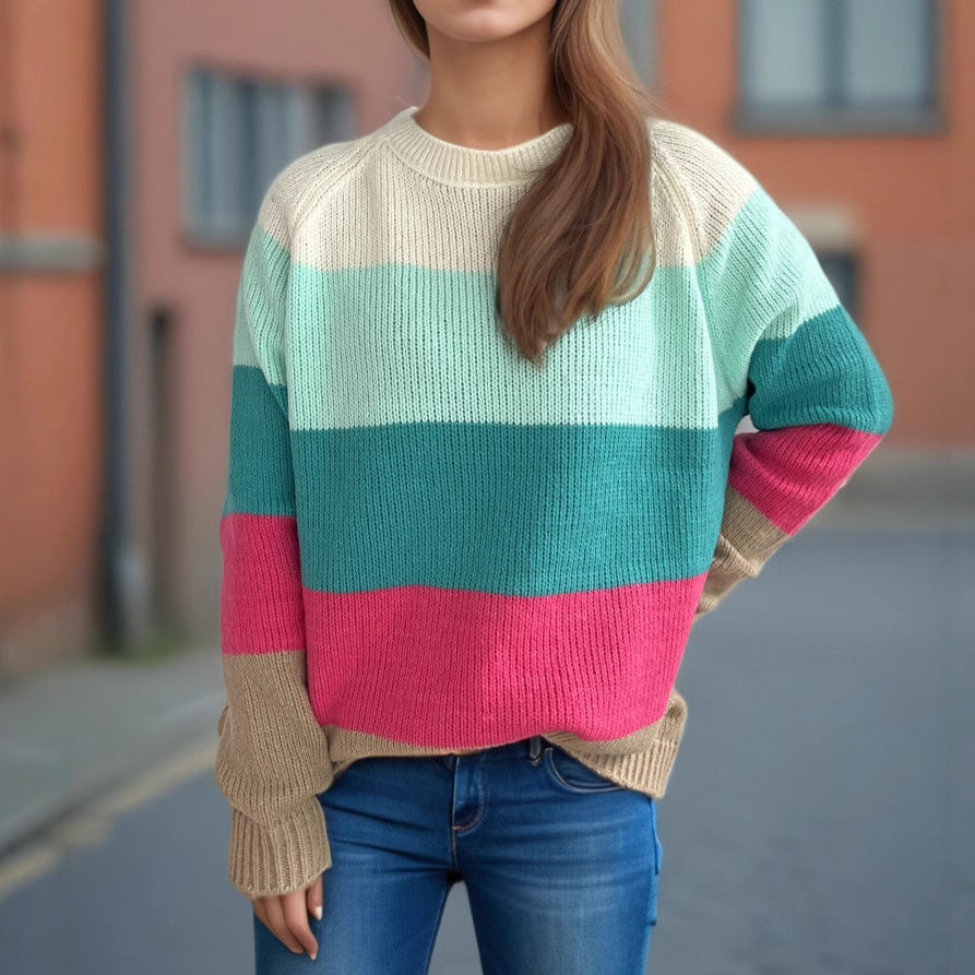 Kvinders stribede strikket sweater med en afslappet pasform og farverigt design Stilla
