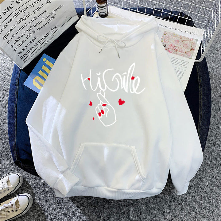 Dame hoodie med kreativt grafisk design Skovae