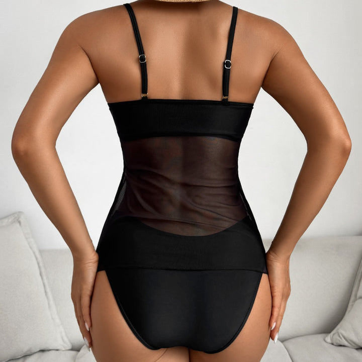 Dame Strandtop med farverigt grafikdesign og matchende bikiniunderdel Skovae