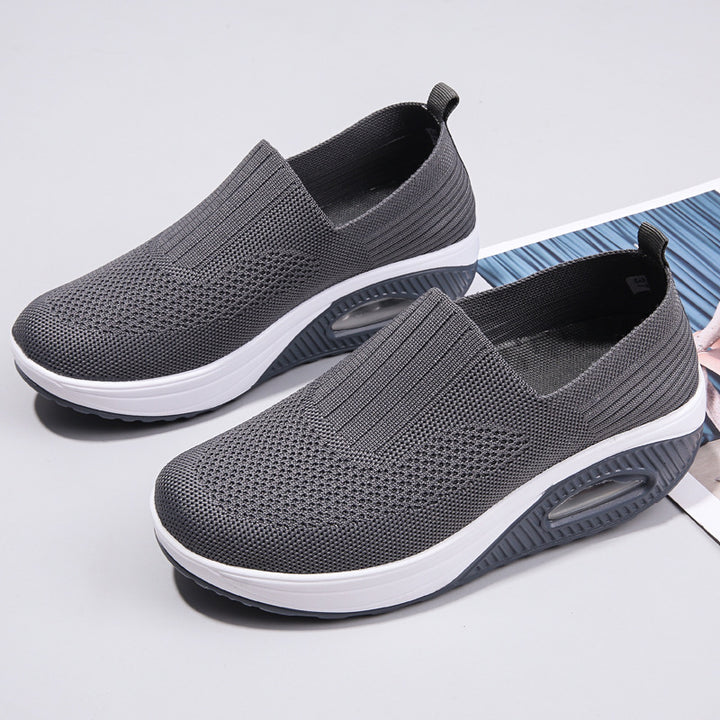 Dame Slip-On Sneakers med åndbar mesh-overflade og stødabsorberende sål Stilla