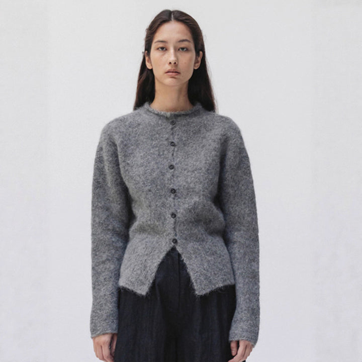 Dame elegant og varm strikket cardigan med knaplukning Stilla