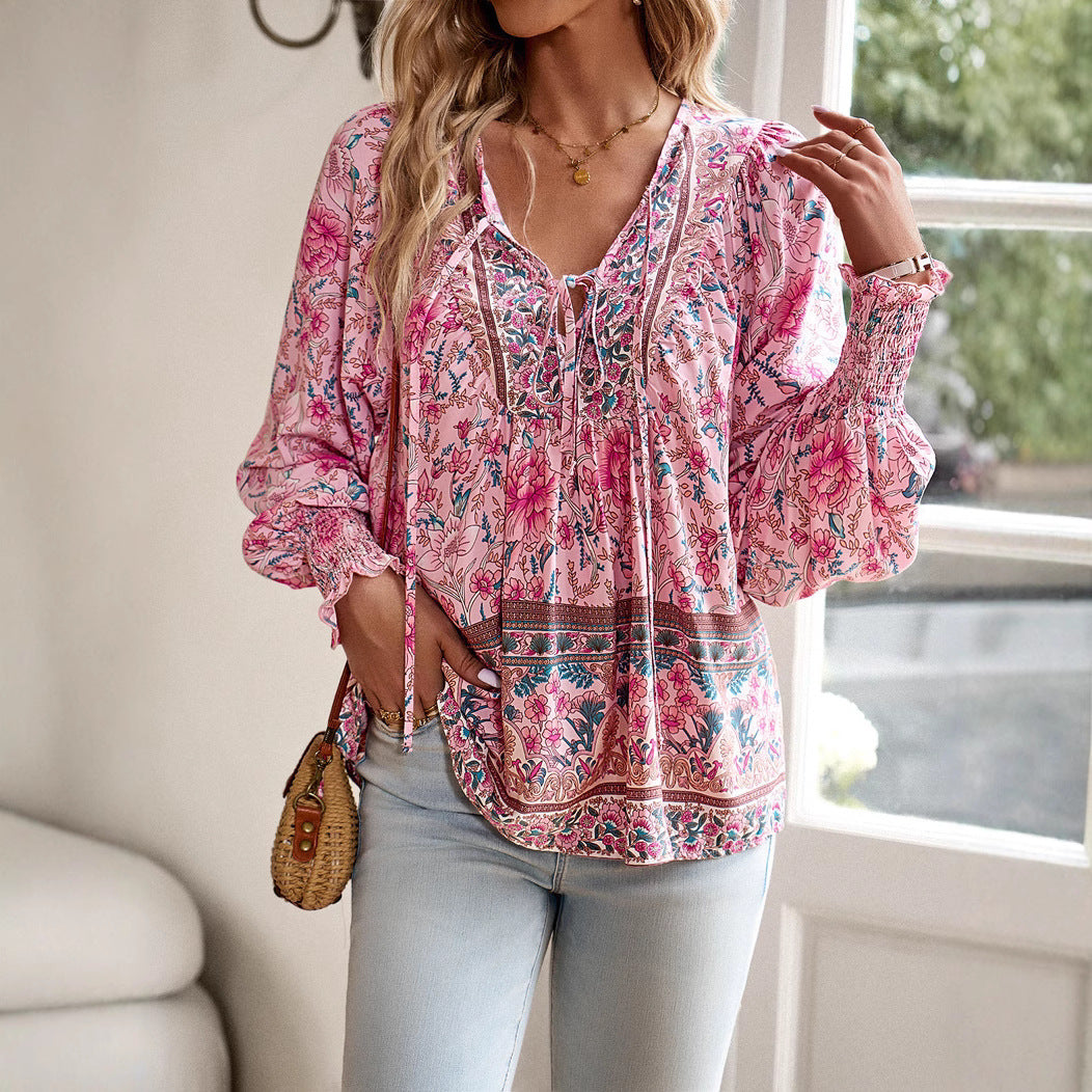 Damebluse med afslappet snit og blomsterprint Stilla