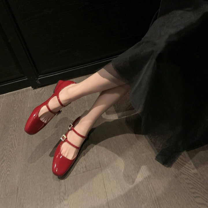 Dame Mary Jane Pumps med glitrende strassdekorationer og komfortabel blokhæll Stilla