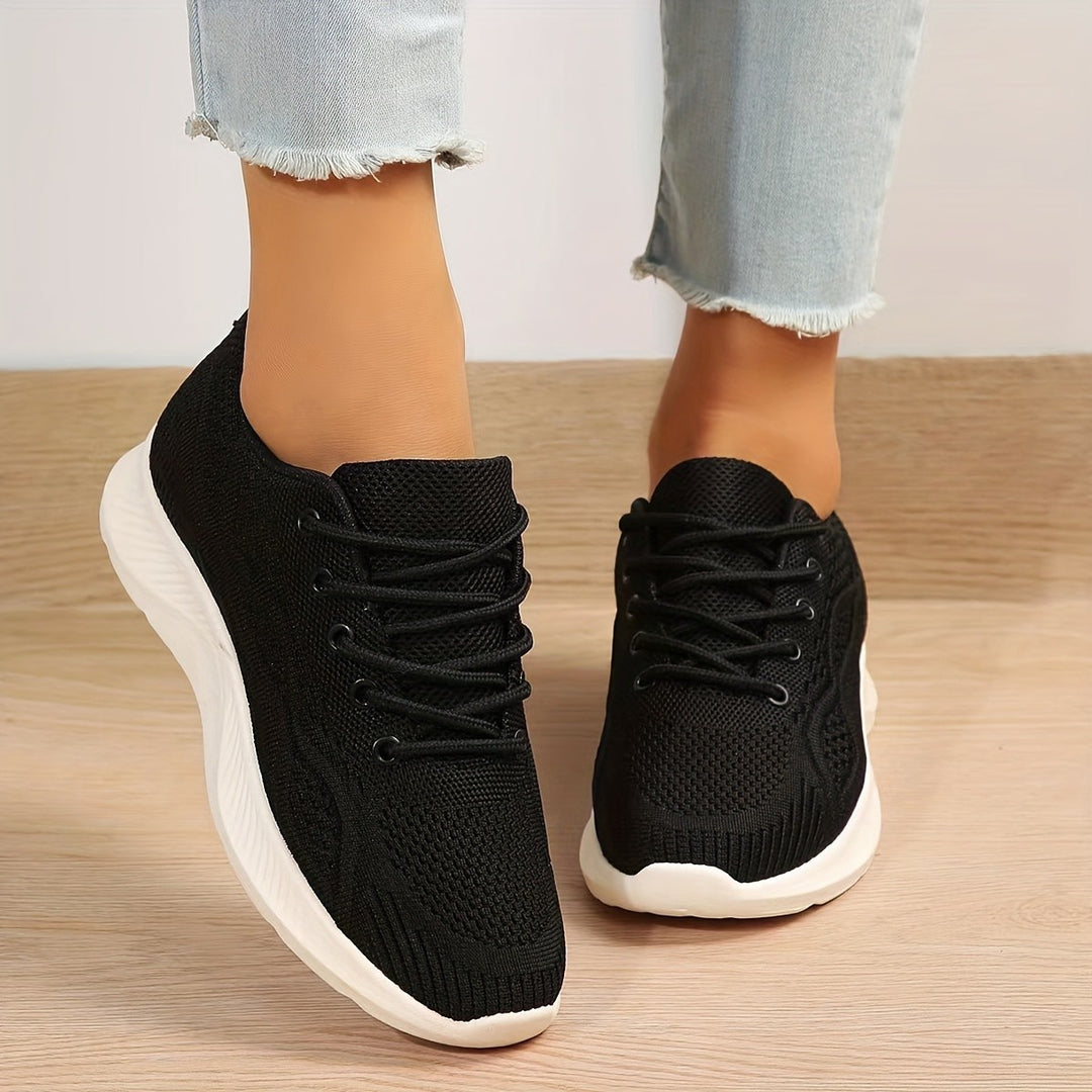 Dame Sporty Sneakers med åndbart overmateriale og skridsikker sål Stilla