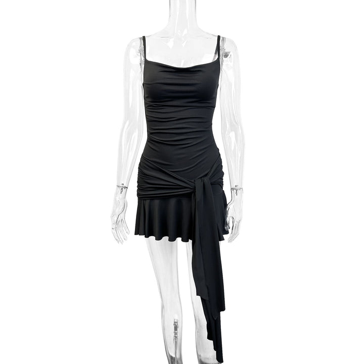 Dame Figurtilpasset Vælg-dress med smal talje og asymmetrisk kant Skovae
