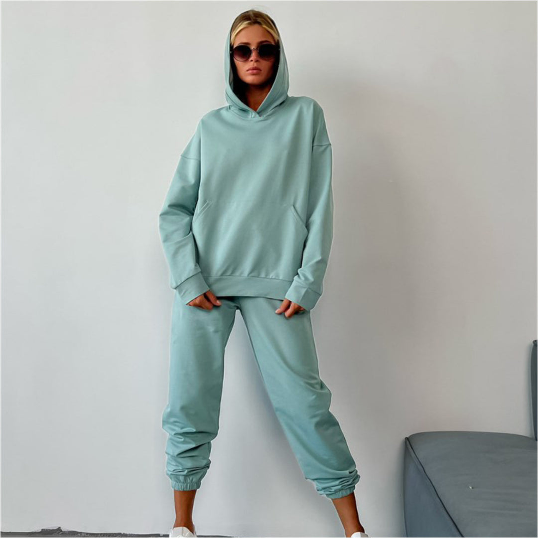 Kvinders hoodie og joggingbukser sæt med elastisk talje og afslappet pasform