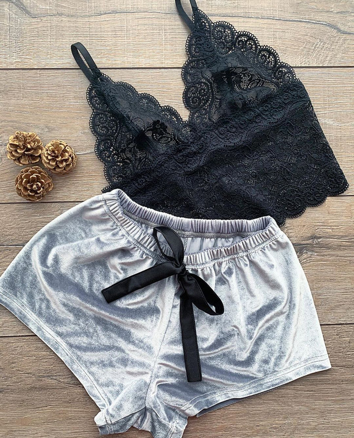 Dame Spitze-Bralette og Velour-Shorts-Sæt Stilla