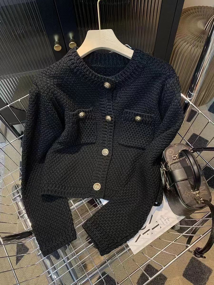 Dame cardigan med dekorative knapper og integrerede lommer Stilla
