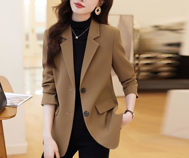 Kvinderne stilfulde blazer med klassisk snit og elegante detaljer Stilla