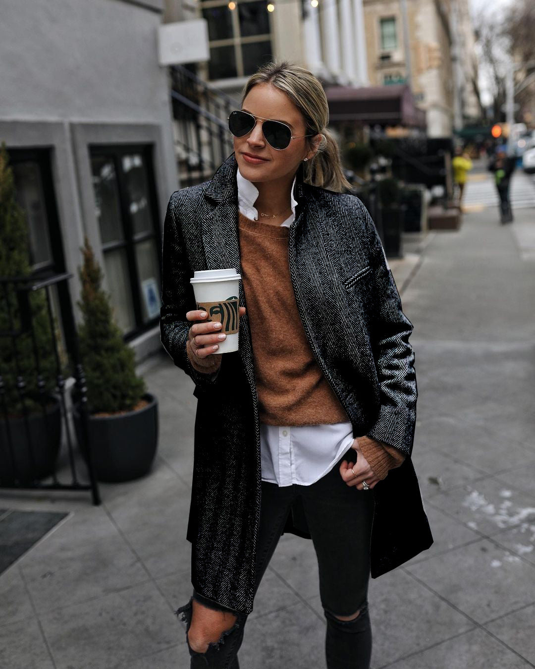 Dame Chic polstret lang blazer med struktureret design Stiila