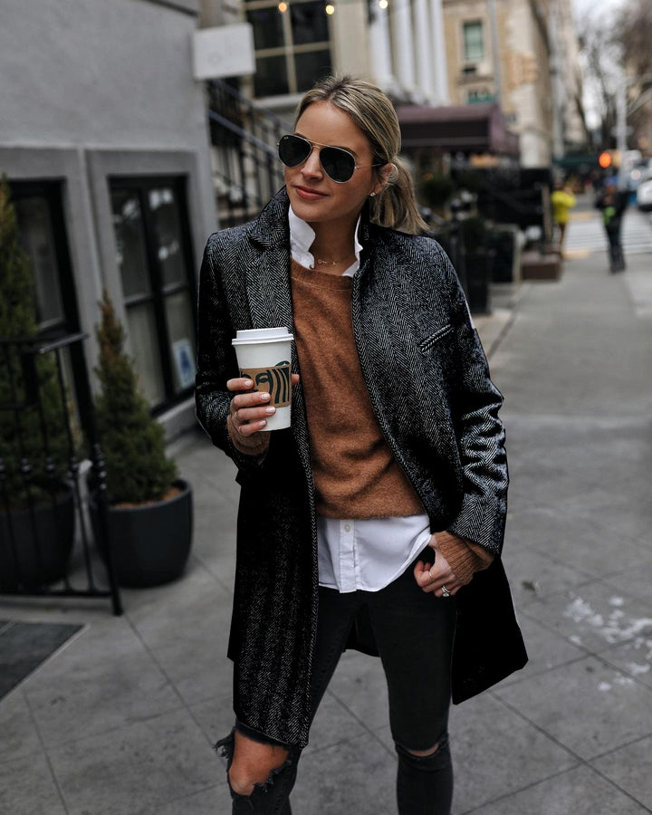 Dame Chic polstret lang blazer med struktureret design Stiila